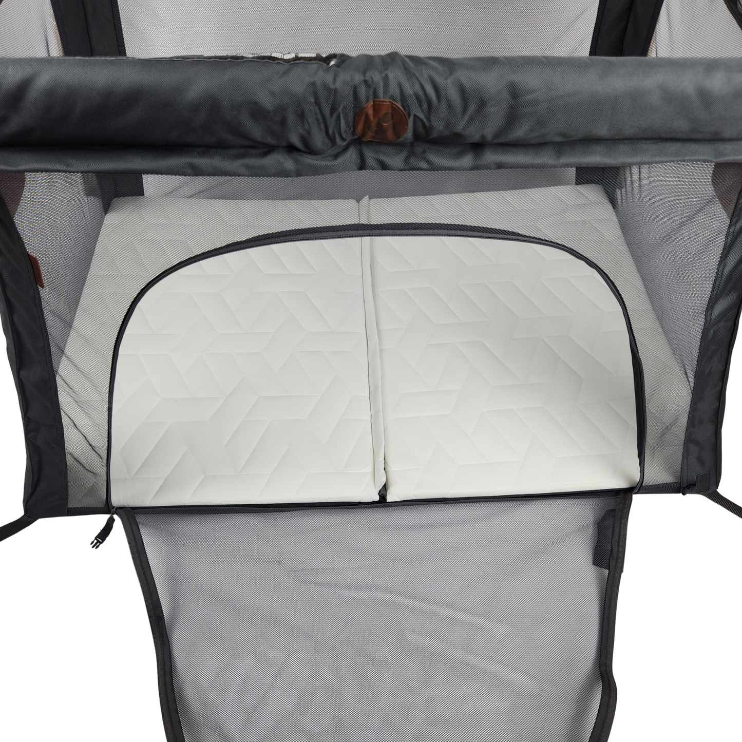 Maxi-Cosi Calao Light Playard Bassinet Beyond Graphite with zippered side opening when used as playard