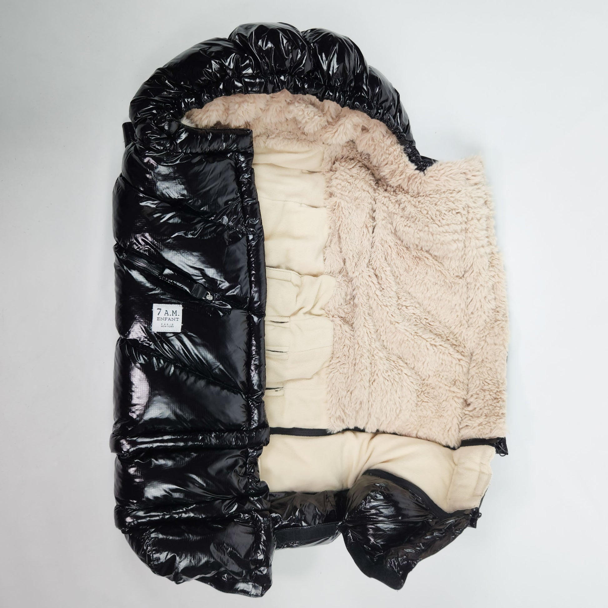 7AM Enfant Blanket 212 Evolution Black Polar footmuff with fleece lining front view