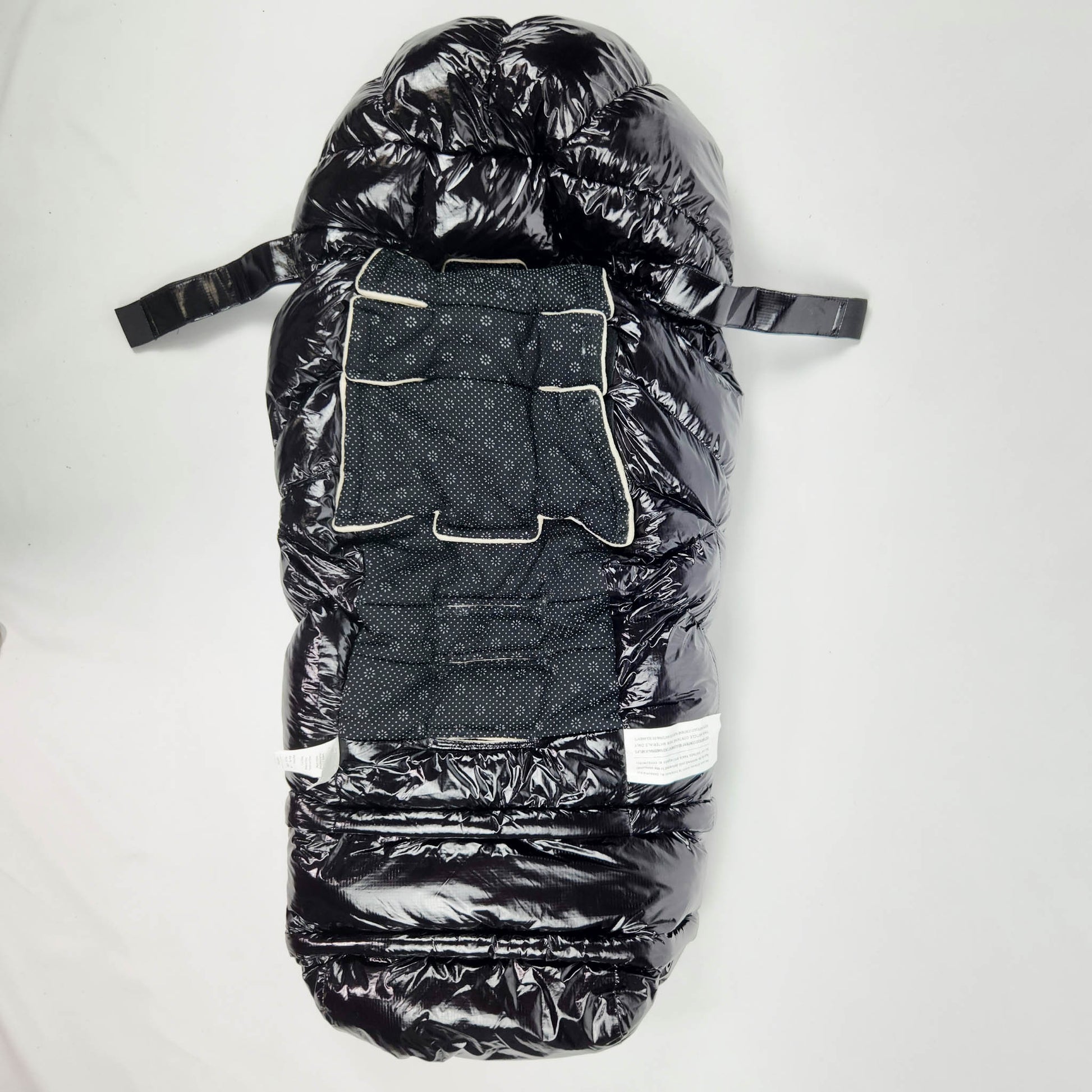 7AM Enfant Blanket 212 Evolution Black Polar footmuff with fleece lining back view