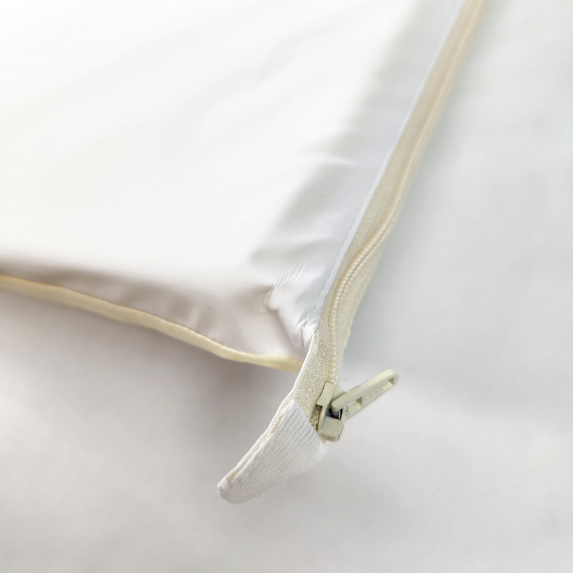 BABYBJÖRN Play Yard Light with Carry Bag - Silver mattress sizpper