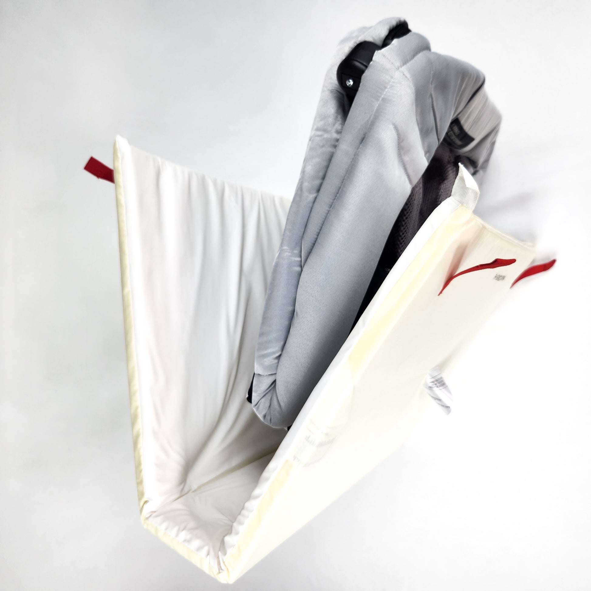 BABYBJÖRN Play Yard Light with Carry Bag - Silver folded