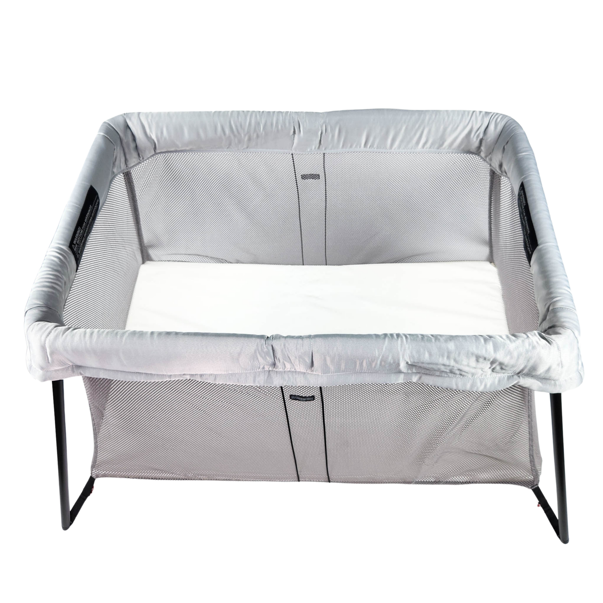 BABYBJÖRN Play Yard Light with Carry Bag - Silver set up with the mattress