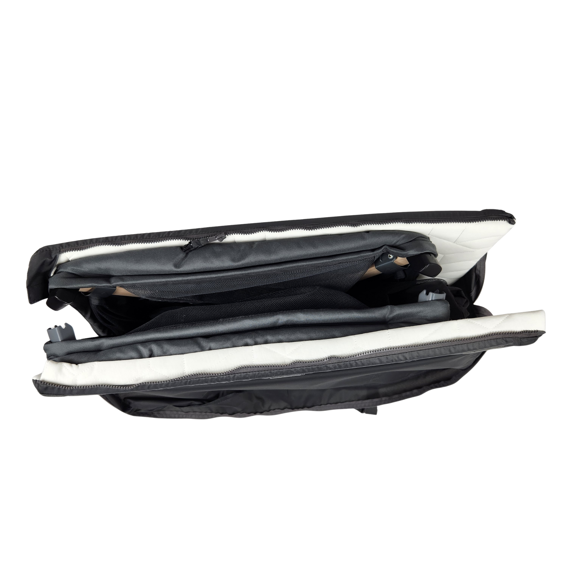 Maxi-Cosi Calao Light Playard Bassinet Beyond Graphite folded inside portable carry bag