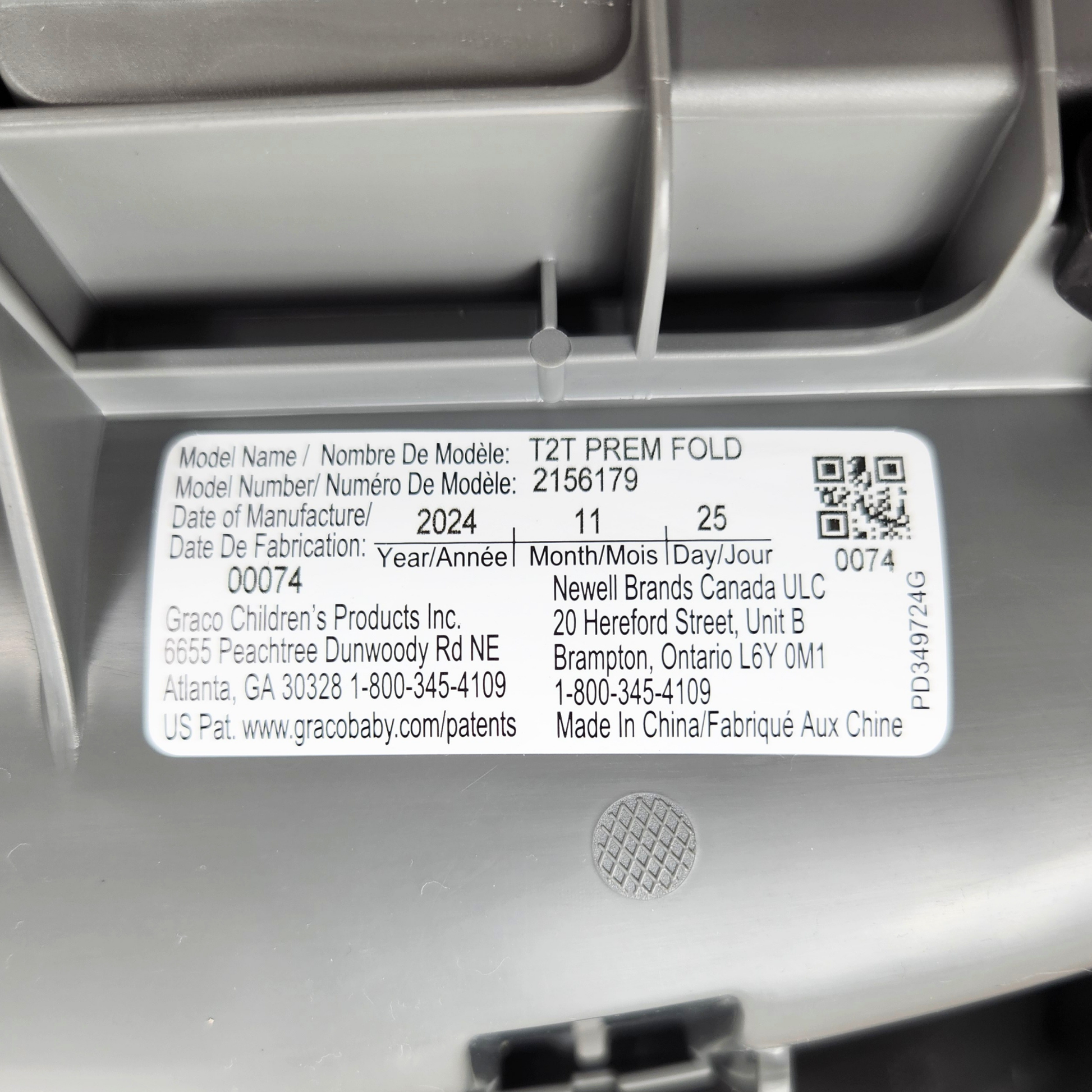 Graco Table2Table Premier Fold 7-in-1 highchair in Maison detail showing date of manufacture