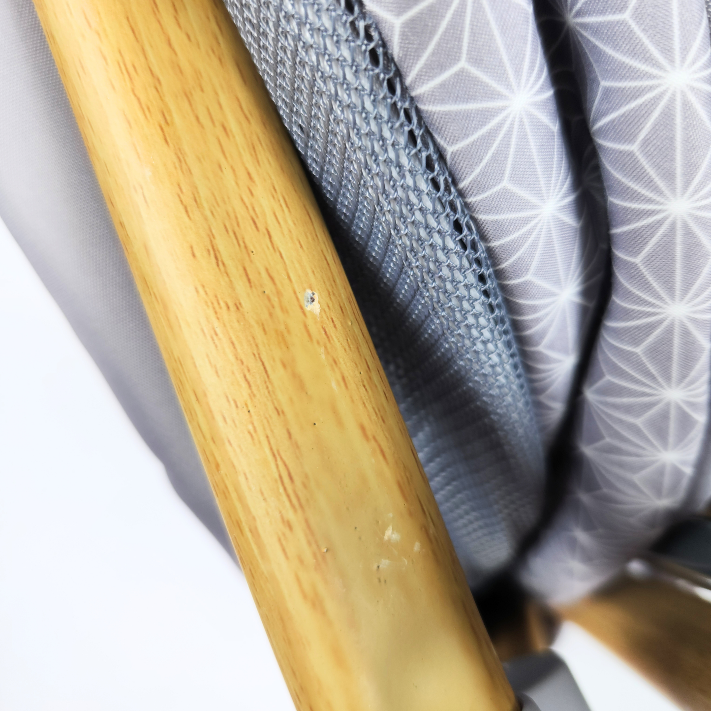 Safety 1st Amherst bassinet Stardust close up view of the wooden legs